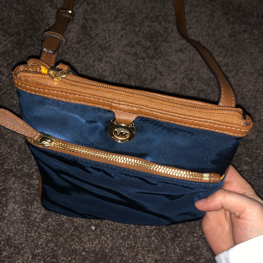 Authentic Michael Kors crossbody